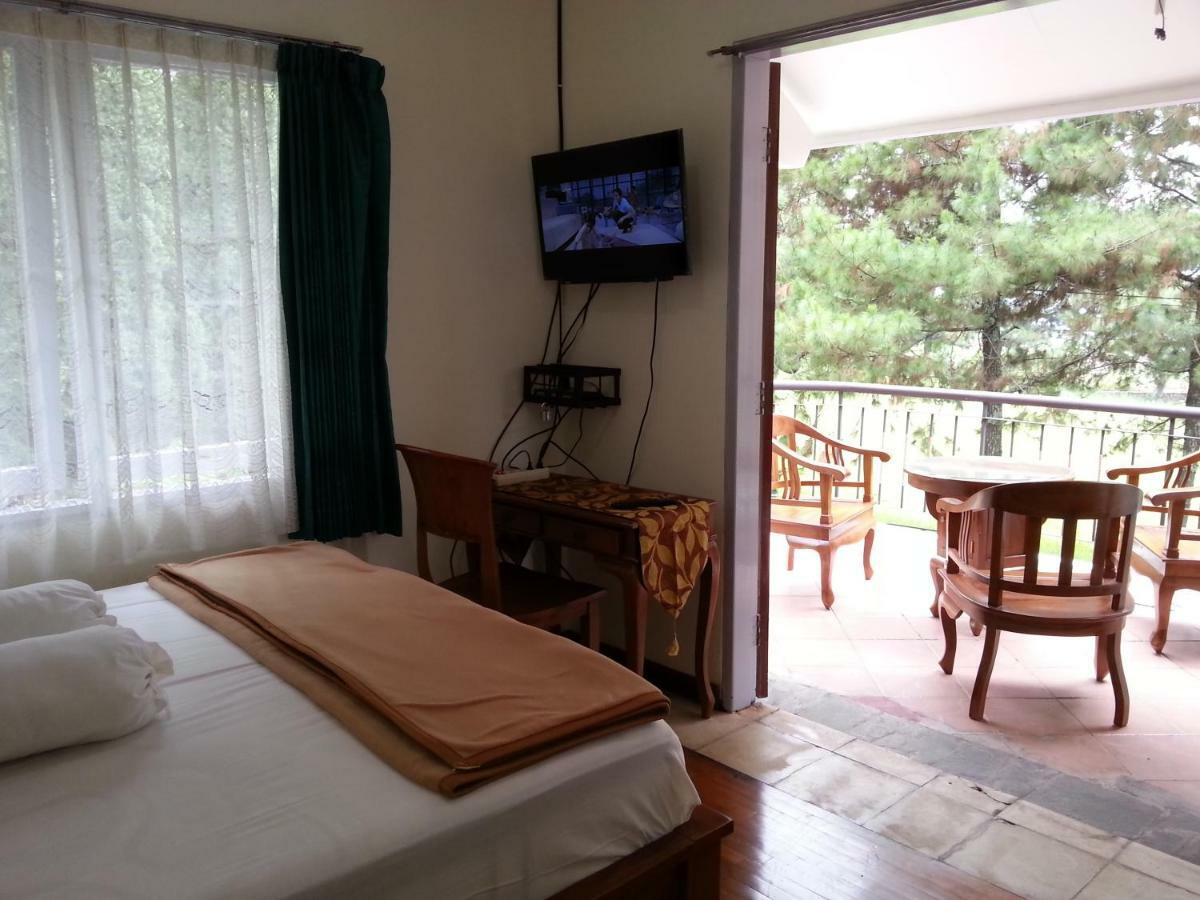 Villa 5Cemara Lembang Exterior foto