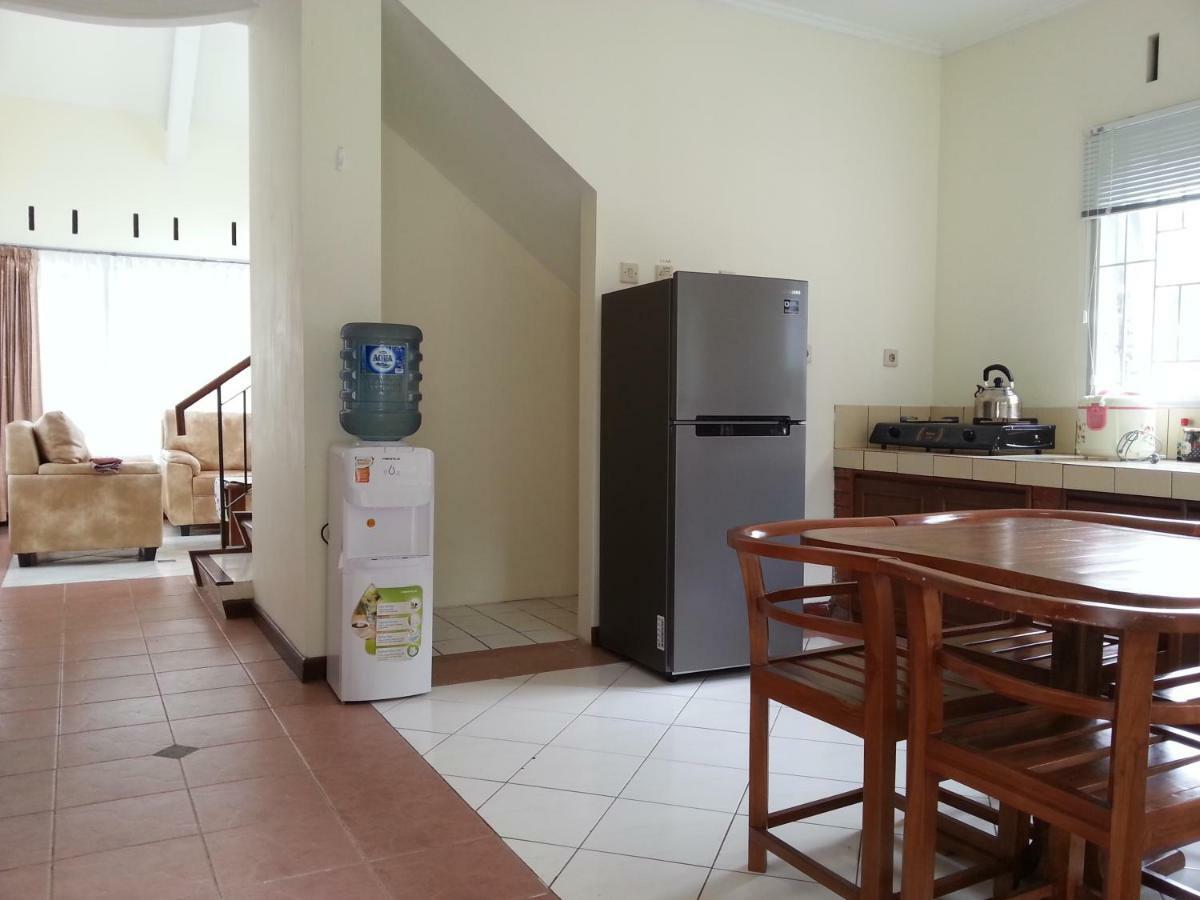 Villa 5Cemara Lembang Exterior foto